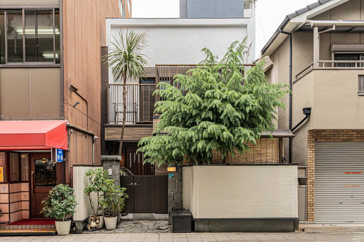 COLOR INN 日本橋 16